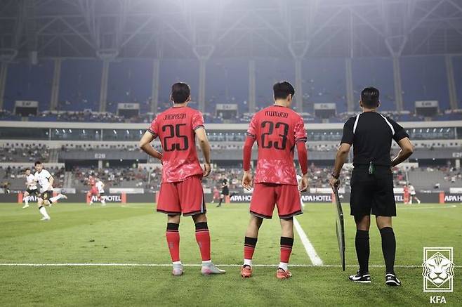 [서울=뉴시스]축구대표팀 중국전 교체 장면. (사진=대한축구협회 제공)