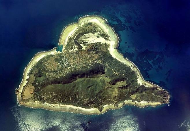 일본 가고시마현 도카라 열도에 있는 섬인 다카라지마(다카라 섬) 자료사진. 위키피디아