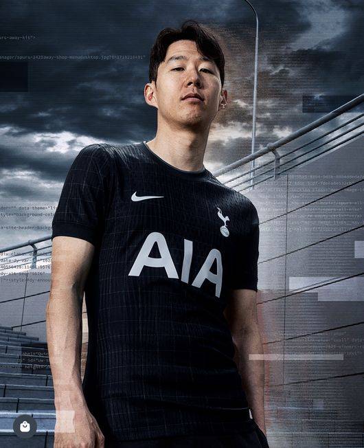 2025~2026시즌 토트넘의 새 유니폼 을 입은 손흥민. /사진=토트넘 공식 SNS 갈무리
