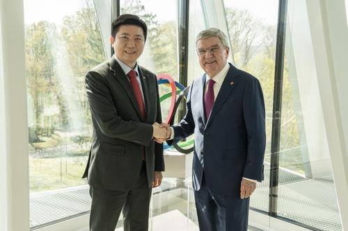 토마스 바흐 IOC 위원장과 만난 유승민 체육회장(왼쪽) [대한체육회 제공. 재판매 및 DB 금지]