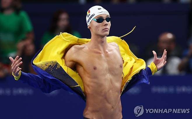 2024 파리 올림픽 남자 자유형 200ｍ에서 금메달을 딴 다비드 포포비치. [EPA=연합뉴스]