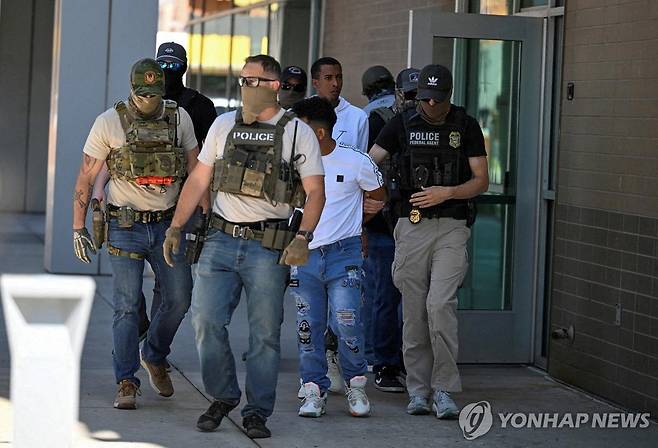 미국 이민단속 요원들  [로이터=연합뉴스 자료사진]