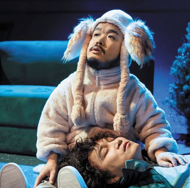 보편적 극단의 연극 '멸망의 로맨스'는 해수면 상승으로 물에 잠긴 서울이 배경. /유니온 씨