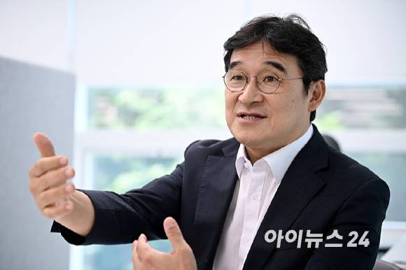 유태준 마음AI 대표가 9일 경기도 판교 마음AI 사옥에서 아이뉴스24와 인터뷰를 하고 있다. [사진=곽영래 기자]