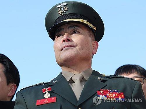 무죄 확정된 박정훈 해병대 대령     (서울=연합뉴스) 김성민 기자 = 박정훈 전 해병대 수사단장(대령)이 9일 오전 서울 용산구 국방부 군사법원에서 열린 1심에서 무죄를 선고받은 뒤 기자회견을 하고 있다. 2025.1.9
    ksm7976@yna.co.kr