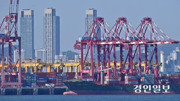 사진은 인천 신항 전경. /경인일보DB