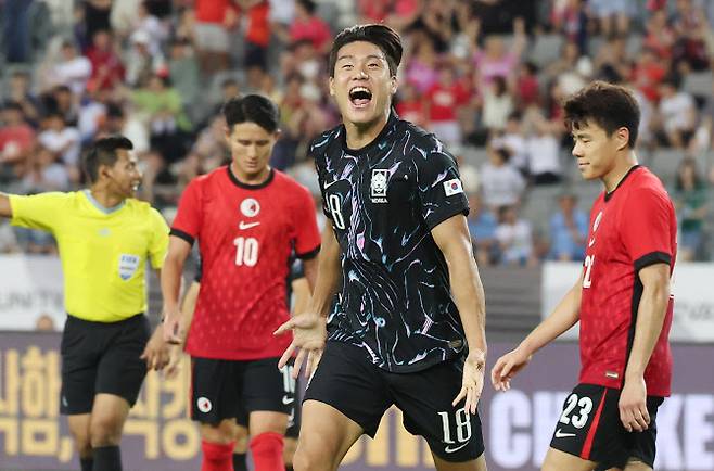 11일 경기도 용인미르스타디움에서 열린 2025년 동아시아축구연맹(EAFF) E-1 챔피언십(동아시안컵) 남자부 2차전 한국과 홍콩의 경기. 한국 이호재가 골을 넣고 기뻐하고 있다. 사진=연합뉴스