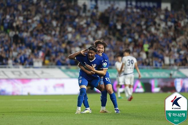 수원 삼성이 충북청주를 1-0으로 꺾었다.(한국프로축구연맹 제공)