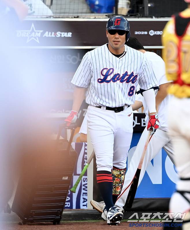 12일 대전 한화생명볼파크에서 열린 2025 KBO 올스타전, 롯데 전준우가 퍼포먼스를 선보이고 있다. 대전=허상욱 기자wook@sportschosun.com/2025.07.12/