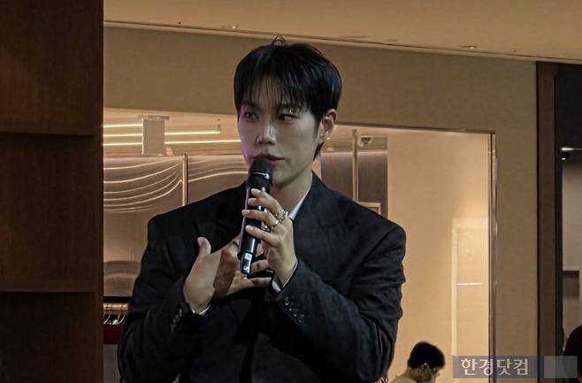 지난 4일 경기 수원시에 위치한 스타필드 수원에서 열린 ‘셀렉트스토어 - THE KYEA SELECTION’ 행사에서 뷰티 크리에이터 레오제이가 발언하고 있다./사진=박수림 기자