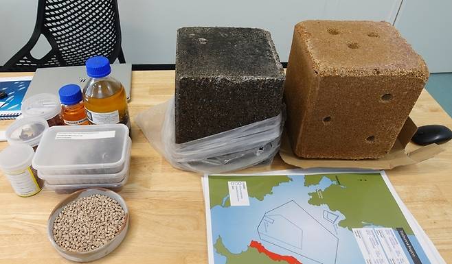 씨포레스트가 아스파라곱시스에서 추출한 성분으로 만드는 사료첨가제는 오일, 펠릿, 립블록 형태로 최종 공급된다.