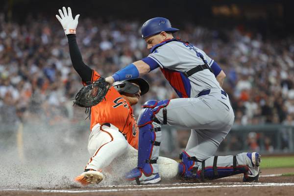 이정후는 4회 홈에서 아웃됐다. 사진= EPA= 연합뉴스 제공