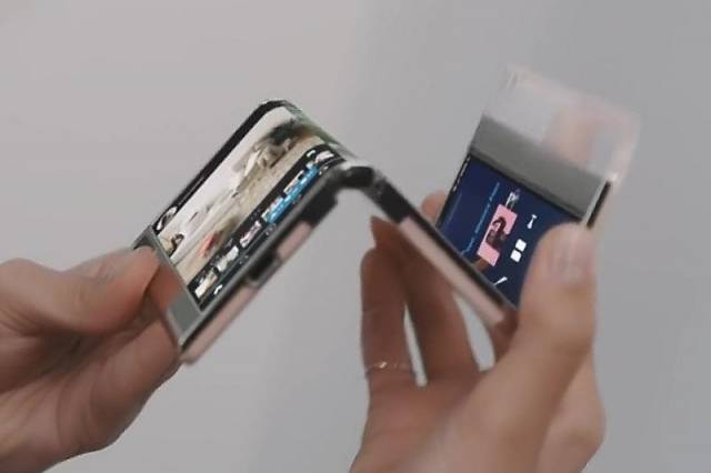 삼성 2번 접는 ‘스마트폰’ 예상 이미지 [사진 삼성디스플레이]