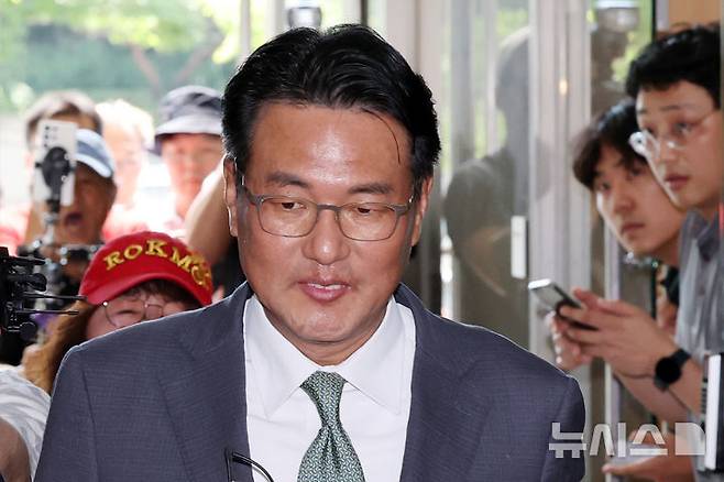 [서울=뉴시스] 조성우 기자 = 김태효 전 국가안보실 1차장이 11일 오후 서울 서초구 순직 해병 특별검사팀 사무실로 출석하고 있다. 2025.07.11. xconfind@newsis.com