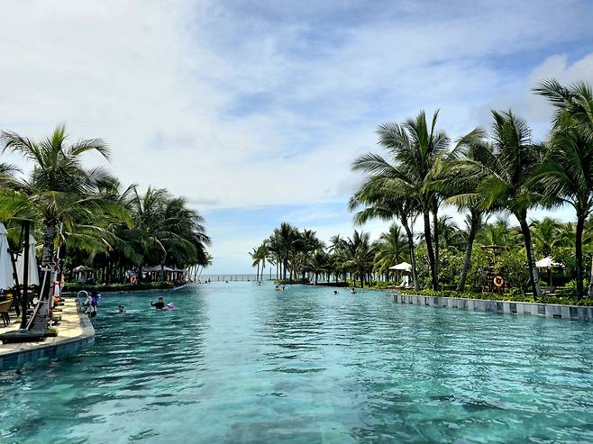 뉴월드 푸꾸옥 리조트 인피니티 풀.