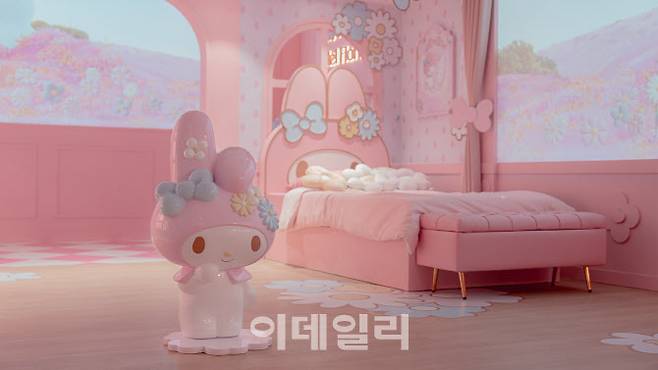 마이멜로디의 컬러를 담아 핑크빛으로 꾸민 호텔 플로리아 전시 ‘마이멜로디룸’ (사진=디스트릭트)