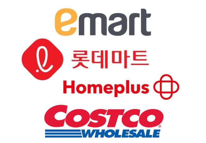 대형마트 휴무일, 이마트·롯데마트·홈플러스·코스트코 ‘어디요? 할인’ = 이마트·롯데마트·홈플러스·코스트코 등 대형마트 4사가 이번 주는 각사별 특색있는 할인행사에 돌입한다. 이마트는 오는 20일 초복을 앞두고 '중화 보양식' 3종을, 롯데마트는 여름 먹거리를 초저가로 구성한 '제철 한상 기획전'을, 홈플러스는 기업회생 절차를 밟고 있는 가운데, ‘홈플 히트상품 위크’ 행사를 진행한다. ©bnt뉴스: 대형마트 휴무일? 이마트·롯데마트·홈플러스‧코스트코 등 마트 휴일, 쉬는날