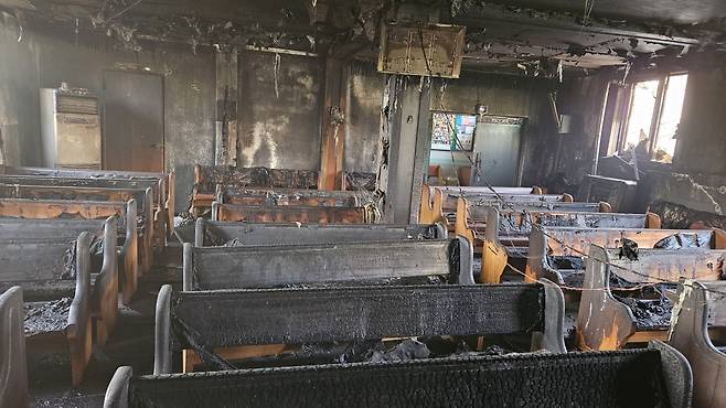 지난달 26일 누전으로 전소 된 부산 신성교회 본당 모습.