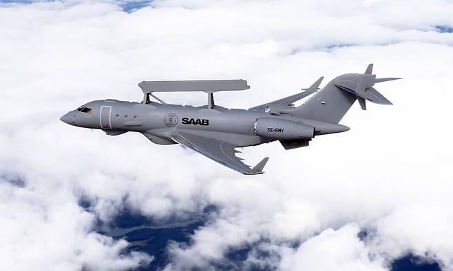 스웨덴 사브의 글로벌아이&nbsp;조기경보통제기가 시험비행을 하고 있다. 사브 제공