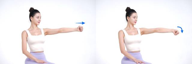 ‘수근관 스트레칭’은 엄지 주변 근육 긴장을 풀어주고 정중신경이 눌려 발생하는 저림 증상을 줄이는 데 효과적이다. 사진 제공=자생한방병원