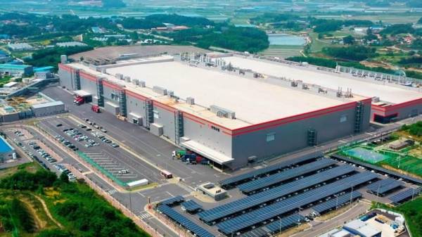 한화큐셀 진천사업장 전경. /한화큐셀 제공