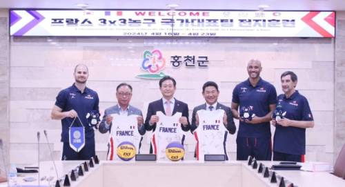 ◇FIBA 3x3 홍천 챌린저에 참가하며 홍천군을 방문한 프랑스 대표팀. 이들은 파리 올림픽 전지 훈련지로 홍천군을 선택했고, 은메달을 획득했다. 사진=홍천군청
