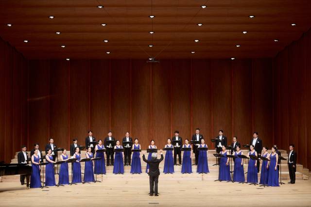 부산시립합창단 공연 장면. 부산문화회관 제공.