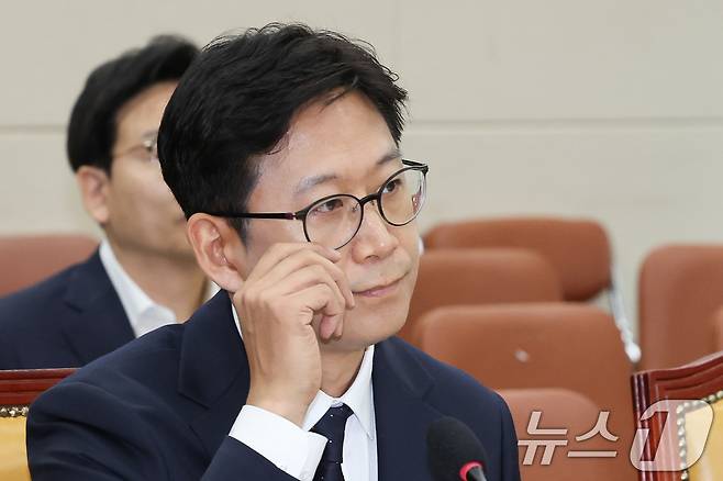 배경훈 과학기술정보통신부 장관 후보자가 14일 오전 서울 여의도 국회 과학기술정보방송통신위원회에서 인사청문회 시작을 기다리고 있다. 2025.7.14/뉴스1 ⓒ News1 안은나 기자