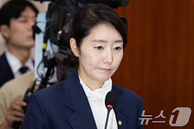 강선우 여성가족부 장관 후보자가 14일 서울 여의도 국회에서 열린 인사청문회에 출석해 모두 발언을 하고 있다. 2025.7.14/뉴스1 ⓒ News1 유승관 기자