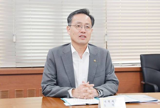 이형일 기획재정부 1차관이 14일 서울 종로구 정부서울청사에서 열린 제50차 물가관계차관회의를 주재, 모두발언을 하고 있다.ⓒ기획재정부