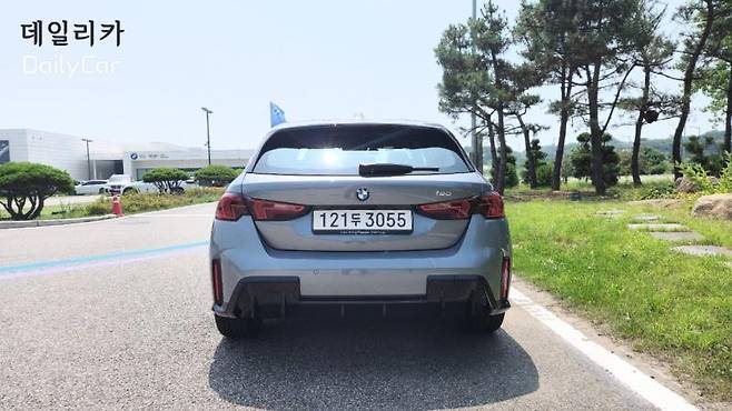 BMW 뉴 120 M스포츠