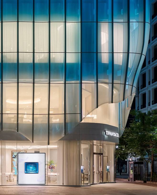 oiIHbQ.jpg 도쿄 긴자 티파니앤코 조감도 - 실제 결과물