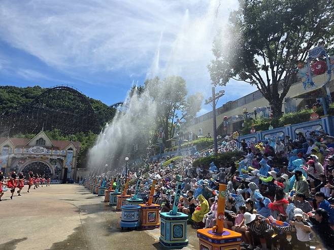에버랜드 여름 축제 '슈팅워터펀 시즌2' 공연 사진. 고윤상 기자.