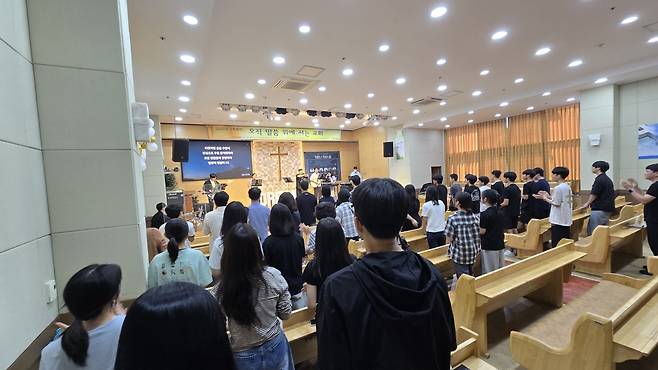 지난 12일 대전 푸른희망교회에서 작은 교회들이 연합해 청소년 캠프를 진행하고 있다.