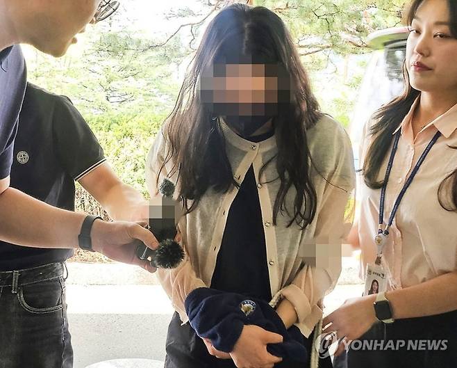 시험기간 학교 무단 침입한 기간제 교사 영장실질심사 [사진출처=연합뉴스]