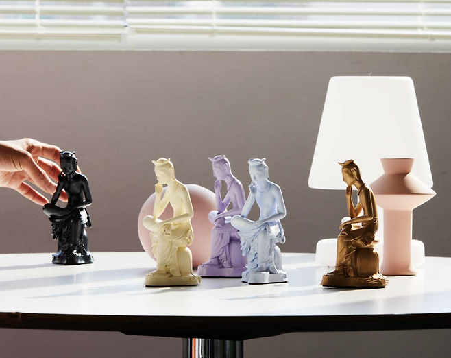 국립중앙박물관이 판매하는 ‘반가사유상 미니어처’. [국립박물관문화재단]