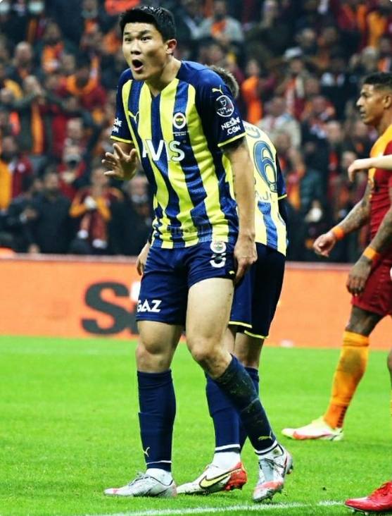 ▲ 'Siyah Coraplilar' SNS