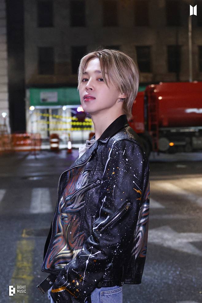 '짐메리카 파워' 방탄소년단 지민 'Who', K팝 최초 美 스포티파이 스트리밍 송 리스트 톱 100 진입