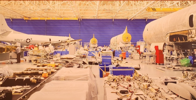 장용근 작가의 '팩스토리(2007~2025)'시리즈 중 한국항공우주산업주식회사 KAI.<임훈기자 hoony@yeongnam.com>