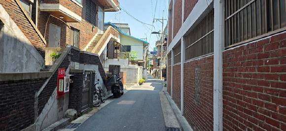 23일 서울 성동구 성수동 성수1지구 내 골목.