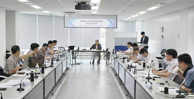 올림픽회관 신관 144호 회의실에서 열린 이사회 전경. 대한바둑협회 제공