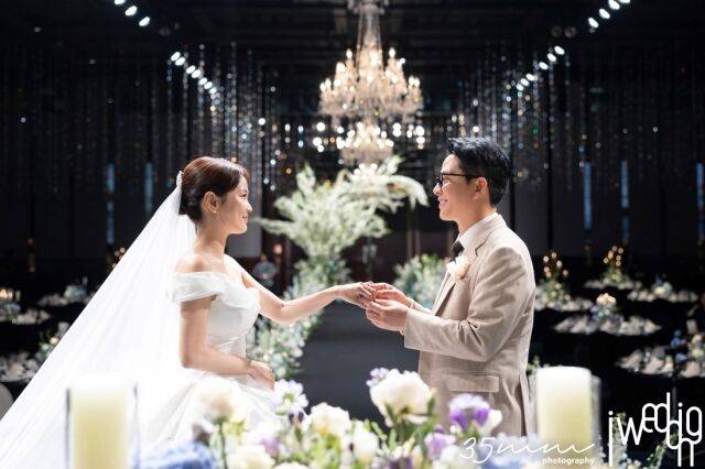 코미디언 김준호, 김지민 결혼식 현장 / 아이웨딩