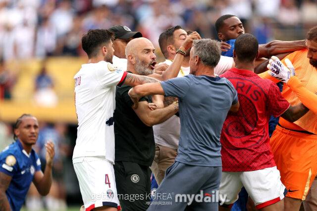 루이스 엔리케 감독과 마레스카 감독/게티이미지코리아