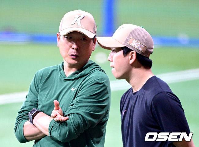 키움 홍원기 감독과 김창현 수석코치. 2025.07.04 / OSEN DB