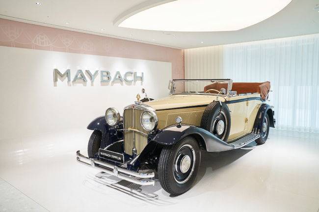 마이바흐 제플린 DS 8.
