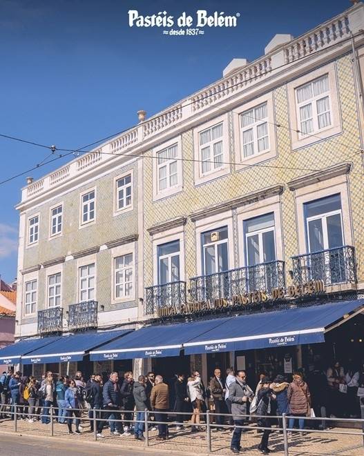 제로니무스 수도원이 문을 닫으면서 수도사들로부터 ‘파스텔 드 나타’ 레시피를 넘겨받은 곳은 현재 리스본에서 가장 대기 줄이 긴 것으로 유명한 ‘파스테이스 드 벨렝’(Pastéis de Belém)이다. 파스테이스 드 벨렝 공식 SNS