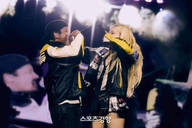 블랙핑크 로제와 브루노 마스 공연 모습. 로제 인스타그램 계정