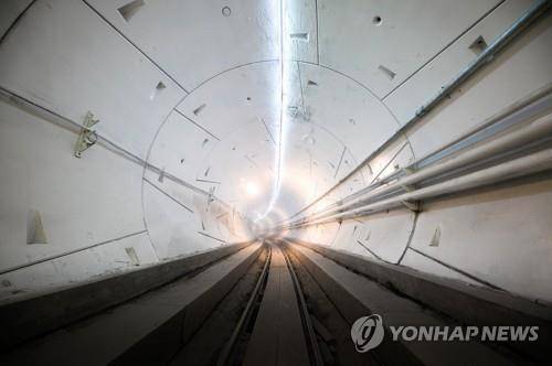 머스크가 시험한 하이퍼루프의 내부 풍경 [UPI 연합뉴스 자료사진. 재판매 및 DB 금지]