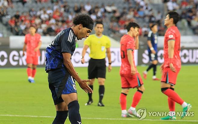 선제골 넣고 기뻐하는 일본 (용인=연합뉴스) 최재구 기자 = 15일 경기도 용인미르스타디움에서 열린 2025년 동아시아축구연맹(EAFF) E-1 챔피언십(동아시안컵) 남자부 최종 3차전 한국과 일본의 경기 전반전. 일본 저메인 료가 선제골을 넣고 기뻐하고 있다. 2025.7.15 jjaeck9@yna.co.kr