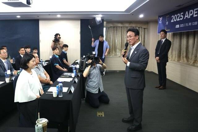 김민석 총리는 개보수 중인 정상급 숙소에 대해 공정차질 없이 마무리되도록 만전을 기해달라고 강조했다. 경북도 제공.